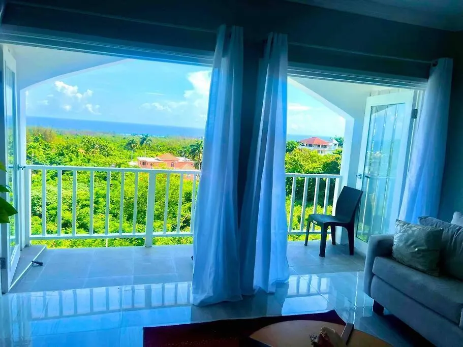 アパート モンテゴ・ベイCharming Sea View Townhouseアパートメント