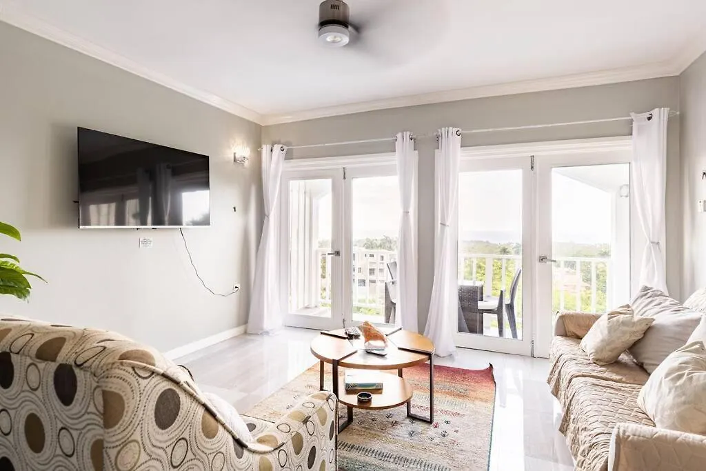 アパート モンテゴ・ベイCharming Sea View Townhouseアパートメント