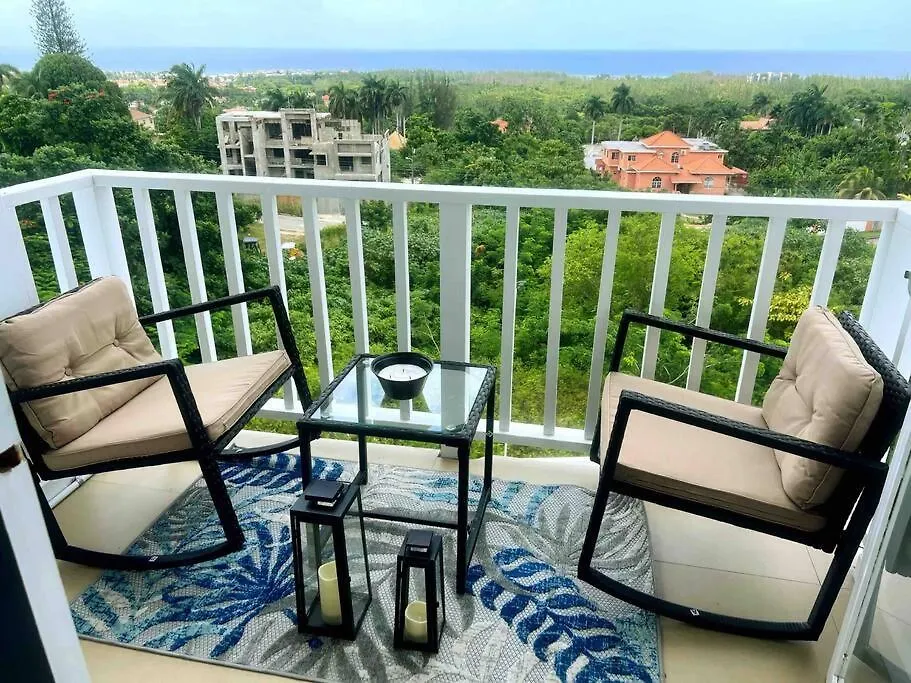 アパート モンテゴ・ベイCharming Sea View Townhouseアパートメント ジャマイカ